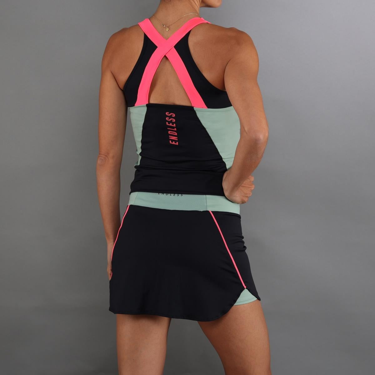Conjunto Grace Black Forest de Pádel y Tenis